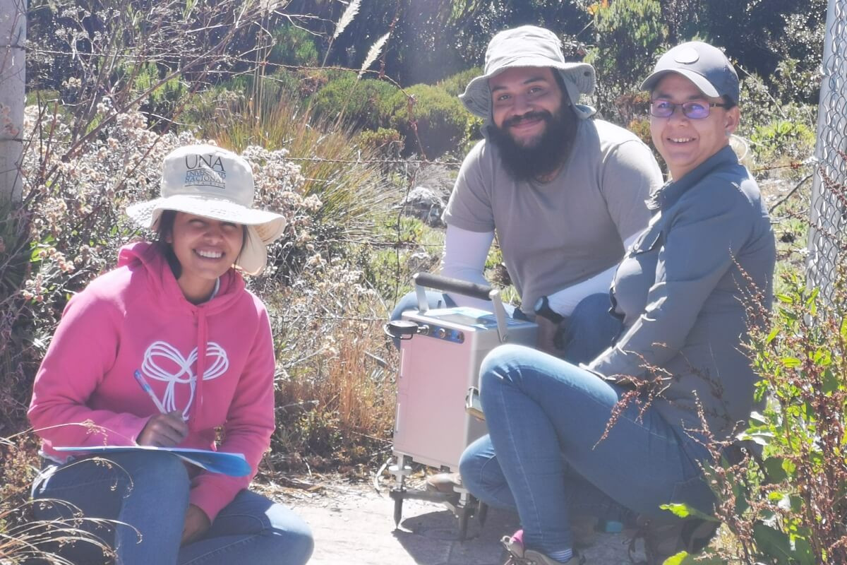 Equipo de Ingeniería en Topografía y Geodesia