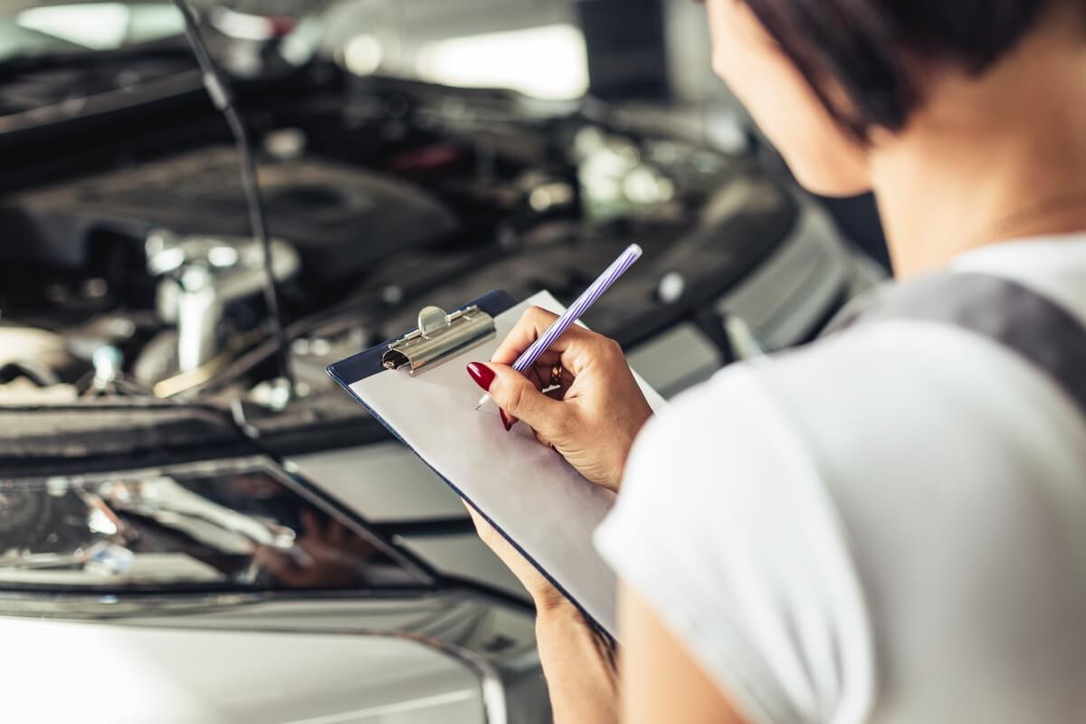 La industria automotriz necesita mujeres